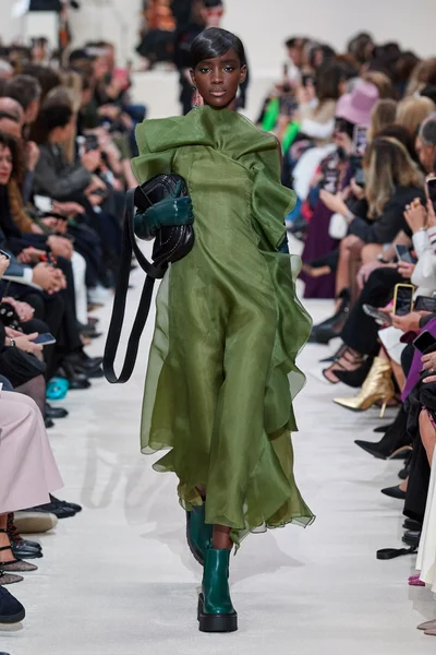 Look 44